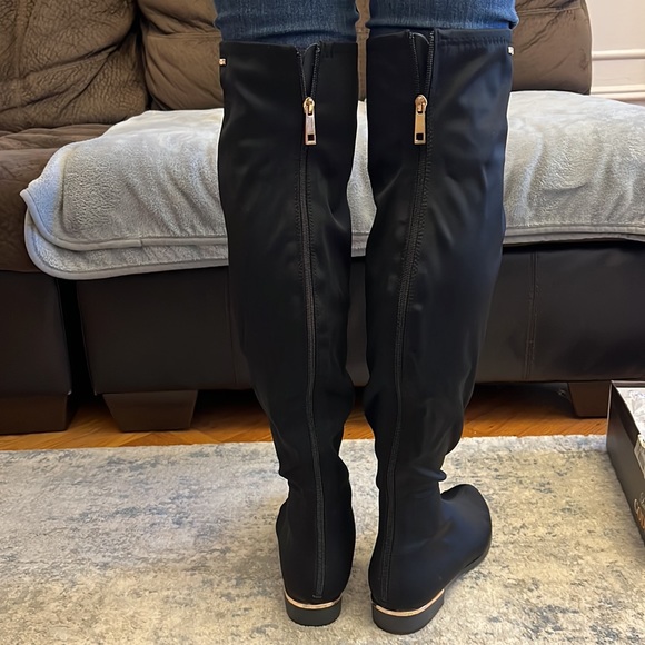 Black boots - Picture 7 of 7